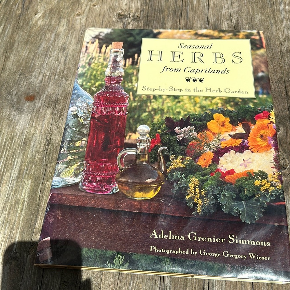 Seasonal Herbs from Caprilands‎ hardcover gardening book